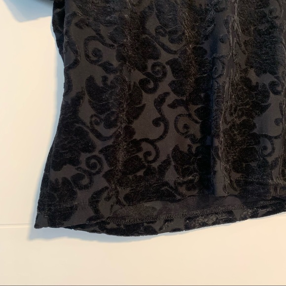 Gloria Vanderbilt | Vintage Velvet Tee Shirt - Picture 5 of 11